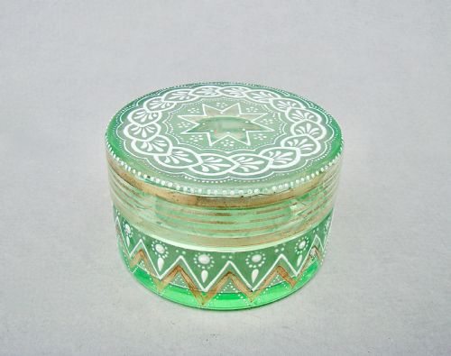 Delightful Victorian Enamelled Uranium Glass Trinket Box, Circa 1890