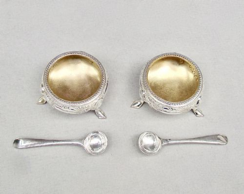 fig 2. DELIGHTFUL PAIR OF VICTORIAN SOLID SILVER SALTS BY MARTIN HALL & CO, LONDON 1874
