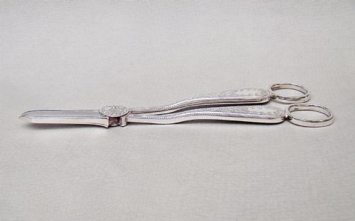 fig 2. PAIR OF EDWARDIAN SILVER PLATED GRAPE SCISSORS BY MAPPIN & WEBB, CIRCA 1900
