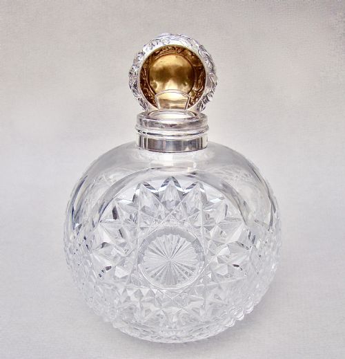 fig 3. VERY LARGE VICTORIAN SILVER & CUT GLASS SCENT BOTTLE BY DREW & SONS, LONDON 1895