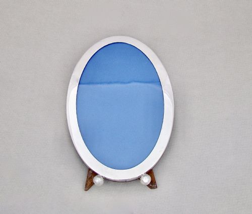 fig 3. ELEGANT GEORGE V SILVER PHOTO FRAME BY CHARLES GREEN & CO, BIRMINGHAM 1919
