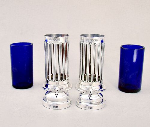 fig 2. ELEGANT PAIR OF SILVER WIREWORK PEPPERETTES BY ROBERT FEAD MOSLEY, SHEFFIELD 1913