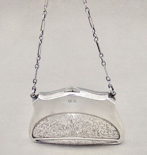 fig 1. SUPERB GEORGE V SILVER COCKTAIL PURSE BY CHARLES GREEN & CO,  BIRMINGHAM 1917
