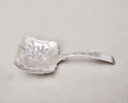 fig 1. EXQUISITE GEORGIAN SILVER CADDY SPOON BY JAMES COLLINS, BIRMINGHAM 1825