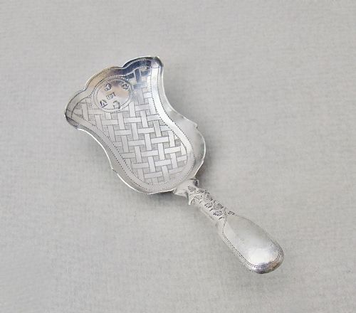 Delightful Georgian Silver Tulip-shaped Caddy Spoon by John Bettridge, Birmingham 1819