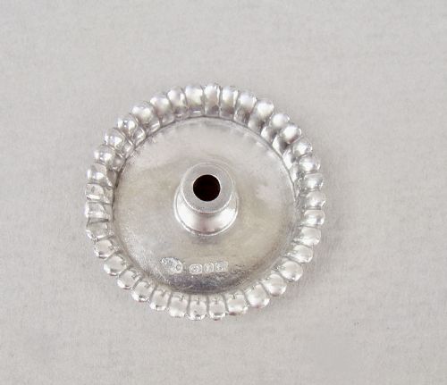 fig 1. MINIATURE VICTORIAN SILVER CHAMBER STICK BY WILLIAM COMYNS, BIRMINGHAM 1891