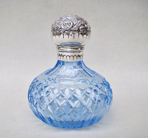 fig 3. LARGE EDWARDIAN SILVER & CUT GLASS SCENT BOTTLE BY J. GRINSELL & SONS, BIRMINGHAM 1902