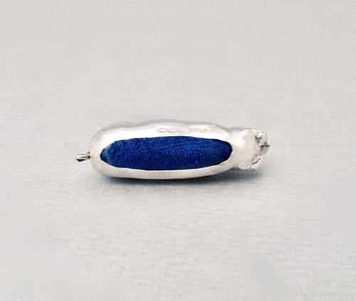 fig 3. SMALL EDWARDIAN SILVER PIG PIN CUSHION BY LEVI & SALAMAN, BIRMINGHAM 1906
