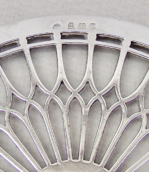 fig 2. SILVER MOUNTED GLASS TEAPOT STAND BY THE ADIE BROTHERS, BIRMINGHAM 1924