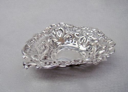 fig 2. VICTORIAN SILVER HEART-SHAPED BONBON DISH, BIRMINGHAM 1896