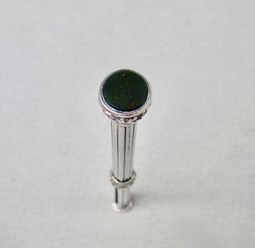 fig 2. SAMPSON MORDAN SILVER PROPELLING PENCIL WITH BLOODSTONE SEAL, CIRCA 1880