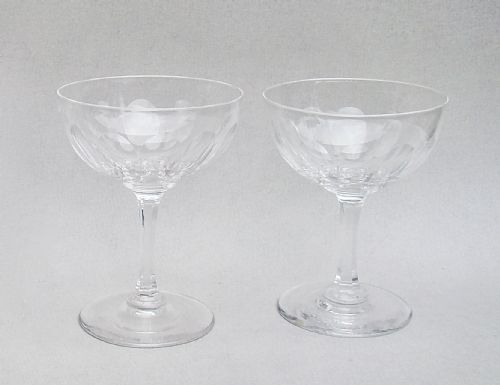 ELEGANT PAIR OF VICTORIAN SLICEDCUT CHAMPAGNE COUPES CIRCA 1890 - ADDITIONAL PHOTO 2