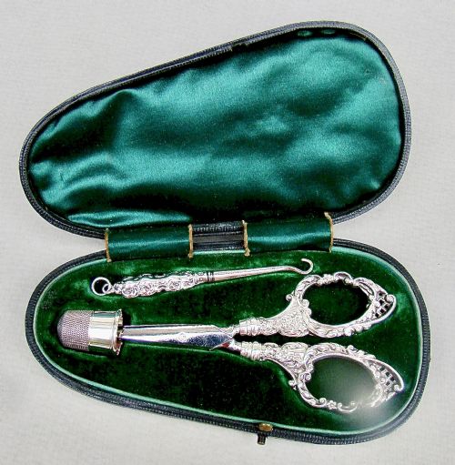 Victorian Silver Cased Sewing Set by Levi & Salaman, Birmingham 1898