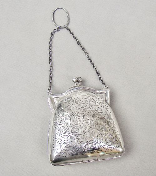 fig 2. DELIGHTFUL GEORGE V SILVER COCKTAIL PURSE BY G. NORMAN, BIRMINGHAM 1917