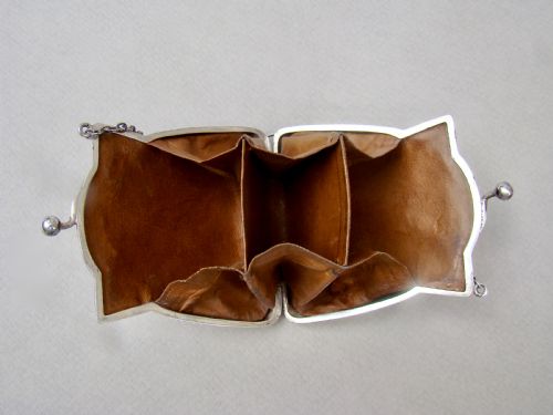 fig 3. DELIGHTFUL GEORGE V SILVER COCKTAIL PURSE BY G. NORMAN, BIRMINGHAM 1917