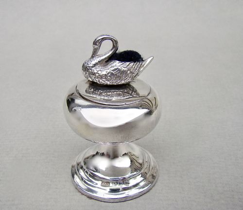 fig 2. RARE GEORGE V SILVER PILL BOX/ PIN CUSHION BY ADIE & LOVEKIN, BIRMINGHAM 1911