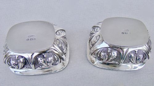 fig 3. CASED PAIR OF ART NOUVEAU SILVER SALTS BY W.G.KEIGHT & CO, BIRMINGHAM 1905