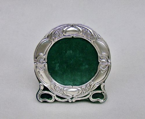 Art Nouveau Solid Silver Photo Frame by Henry Matthews, Birmingham 1902