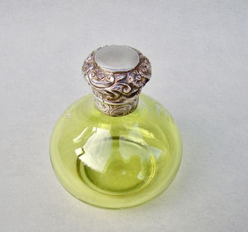 fig 2. DELIGHTFUL VICTORIAN SILVER MOUNTED MARY GREGORY ENAMELLED GLASS SCENT BOTTLE , CIRCA 1890