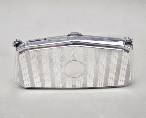 fig 1. GEORGE V SILVER COCKTAIL PURSE BY SHEPHEARD & CO, BIRMINGHAM 1913