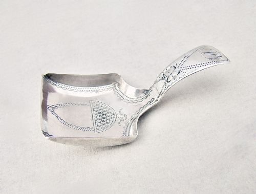 fig 2. UNUSUAL GEORGIAN SILVER SQUARE-SHAPED CADDY SPOON BY COCKS & BETTRIDGE, BIRMINGHAM 1805