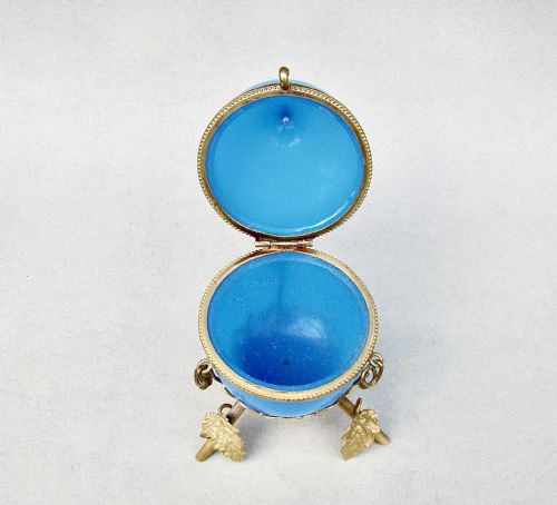 fig 3. RARE FRENCH PALAIS ROYAL ORMOLU MOUNTED BLUE OPALINE GLASS EGG CASKET BOX