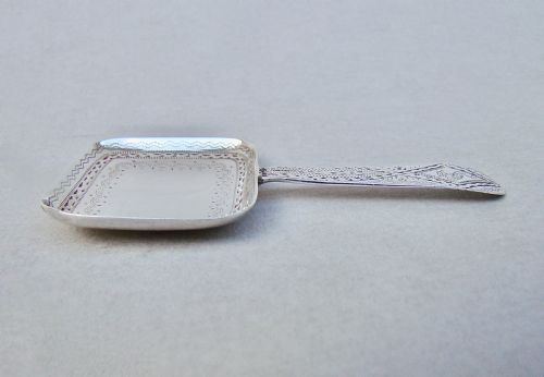 fig 3. UNUSUAL GEORGIAN SILVER CADDY SPOON BY WILLIAM COLLINGS, LONDON 1794