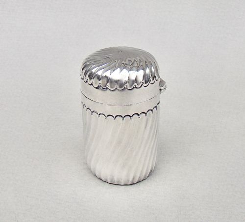 fig 1. VICTORIAN SOLID SILVER SCENT BOTTLE BY WILLIAM HUTTON & SONS, LONDON 1889