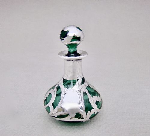 fig 1. ART NOUVEAU OVERLAY STERLING SILVER & BRISTOL GREEN GLASS SCENT BOTTLE, CIRCA 1900