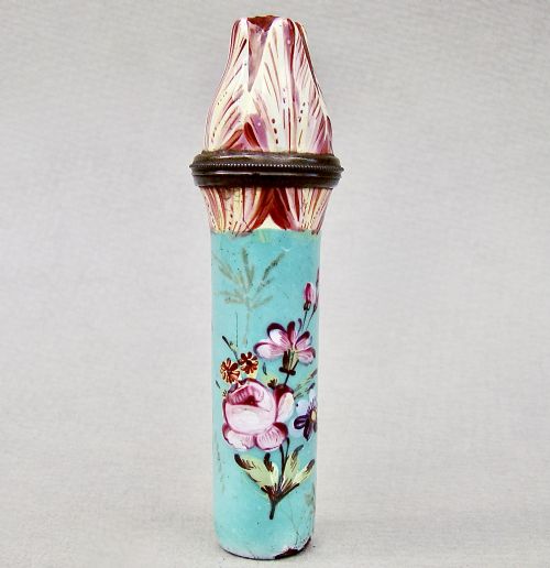 fig 2. RARE GEORGIAN BILSTON ENAMEL SCENT BOTTLE ETUI WITH ORIGINAL GLASS SCENT BOTTLE, CIRCA 1780
