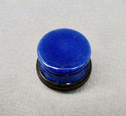 fig 3. EXQUISITE GEORGIAN STAFFORDSHIRE BILSTON ENAMEL PATCH BOX, CIRCA 1780