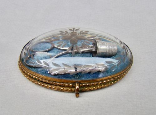 fig 1. 19TH CENTURY FRENCH SILVER FITTED SEWING COMPANION FOR A CHILD, CIRCA 1820