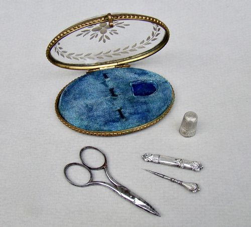 fig 3. 19TH CENTURY FRENCH SILVER FITTED SEWING COMPANION FOR A CHILD, CIRCA 1820