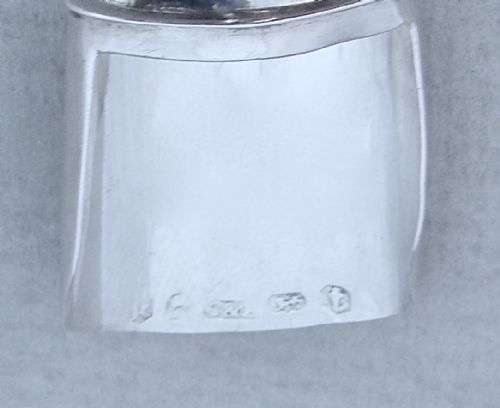 fig 2. GEORGIAN SILVER AND MOTHER OF PEARL CADDY SPOON BY COCKS & BETTRIDGE, BIRMINGHAM 1808