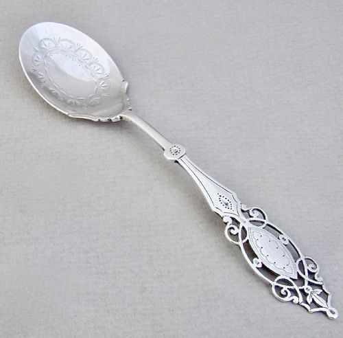 Exquisite Victorian Silver Preserve Spoon by Mappin & Webb, Sheffield 1896