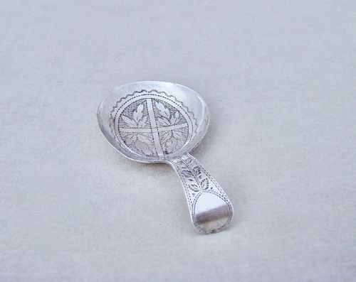 fig 1. GEORGIAN SILVER CADDY SPOON BY JOSEPH WILLMORE, BIRMINGHAM 1809