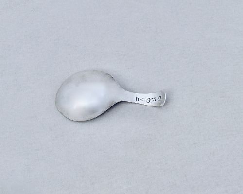 fig 2. GEORGIAN SILVER CADDY SPOON BY JOSEPH WILLMORE, BIRMINGHAM 1809