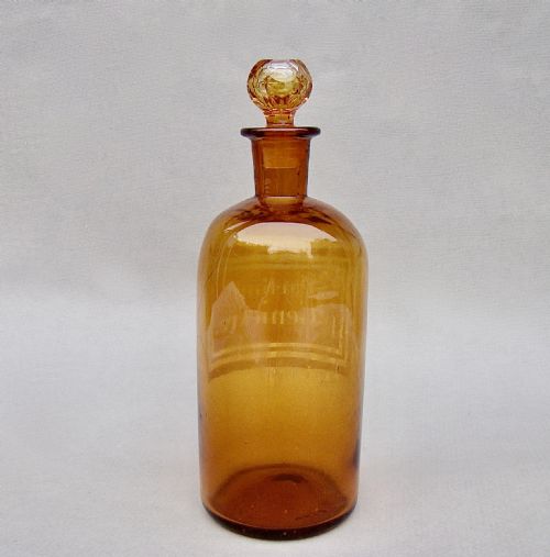 fig 2. EXQUISITE 19TH CENTURY FRENCH ETCHED AMBER GLASS APOTHECARY JAR, CIRCA 1890