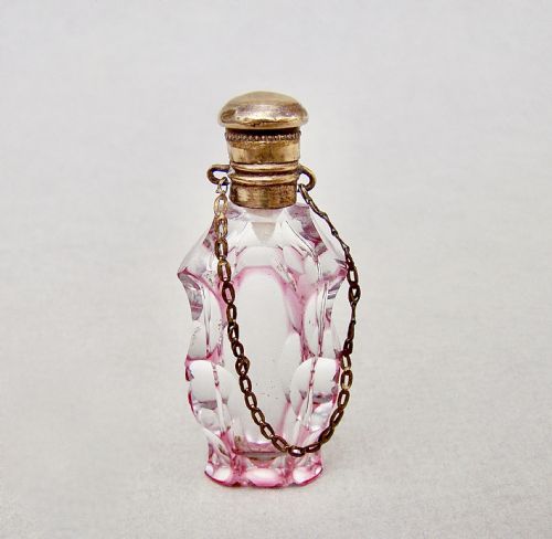 RARE MINIATURE 19TH C FRENCH OVERLAY GLASS CHATELAINE SCENT BOTTLE CIRCA 1870