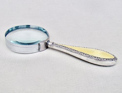 fig 3. ART DECO SILVER & GUILLOCHE ENAMEL MAGNIFYING GLASS BY HENRY MATTHEWS, BIRMINGHAM 1923