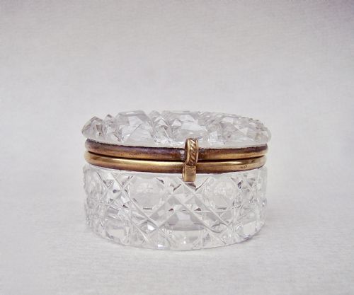 fig 1. UNUSUAL 19TH C. FRENCH HOBNAIL-CUT GLASS TRINKET BOX , CIRCA 1890