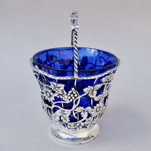 fig 1. EXQUISITE EDWARDIAN SILVER WIREWORK SUGAR BASKET BY WILLIAM COMYNS, LONODN 1907