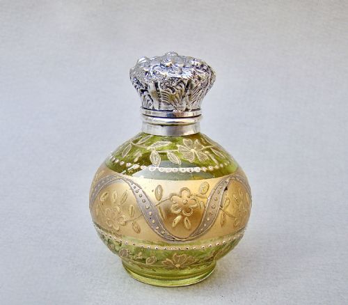 fig 1. DELIGHTFUL VICTORIAN SILVER MOUNTED GREEN AND GILT MOSER GLASS SCENT BOTTLE, CIRCA 1890