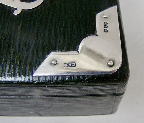 fig 3. VICTORIAN SILVER MOUNTED CIGARETTE BOX BY GEORGE HENRY JAMES, LONDON 1891