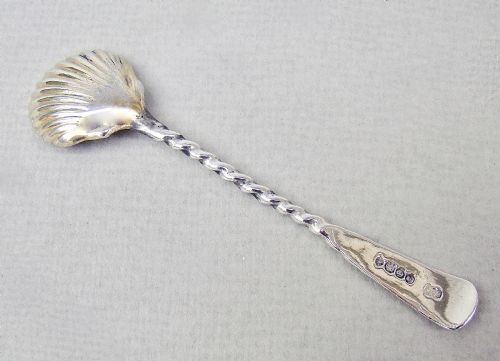 fig 2. EXQUISITE EARLY VICTORIAN SILVER CONDIMENT SPOON BY JOHN WILMIN FIGG, LONDON 1858