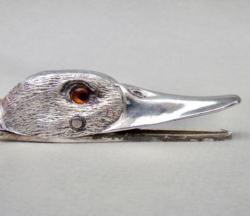 fig 2. NOVELTY SILVER PLATED DUCK HEAD PAPER CLIP, CIRCA 1920