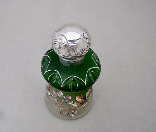 fig 2. VICTORIAN SILVER & ENAMELLED GLASS SCENT BOTTLE BY MAPPIN & WEBB, LONDON 1898