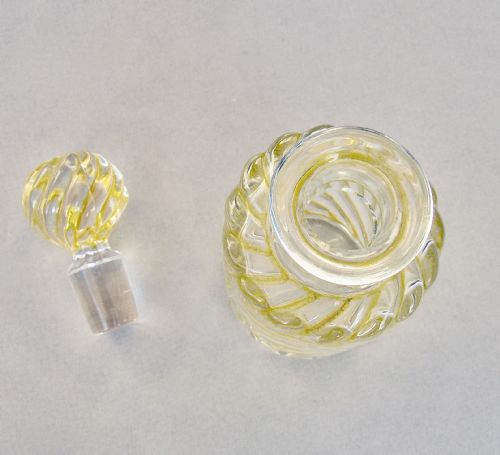 VERY RARE FRENCH BACCARAT YELLOW SWIRL BAMBOU TORS PATTERN SCENT BOTTLE CIRCA 1890 - ADDITIONAL PHOTO 3