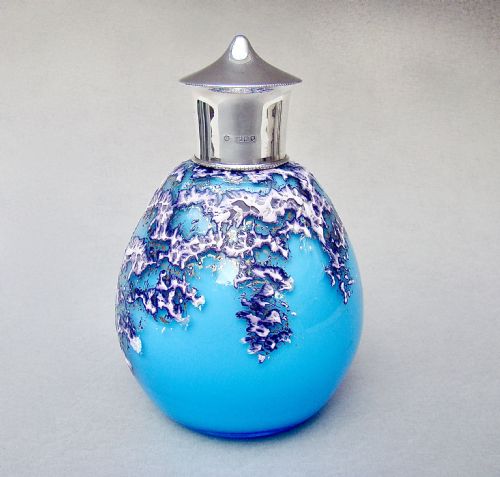 fig 1. UNUSUAL GEORGE V SILVER & OPALINE TEXTURED GLASS SCENT BOTTLE BY SAMUEL JACOBS, LONDON 1910