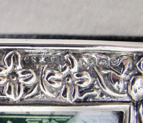 fig 2. EXQUISITE EDWARDIAN SILVER SINGLE STAMP BOX BY SAUNDERS & SHEPHERD, BIRMINGHAM 1903